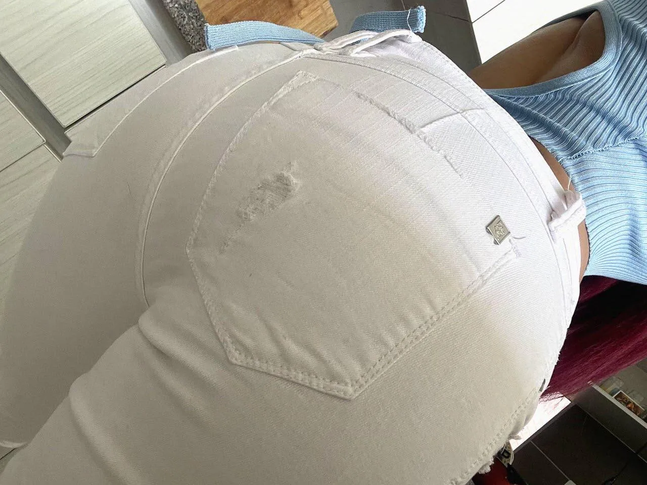 Arrow up if you’re actually in NJ and booty lover