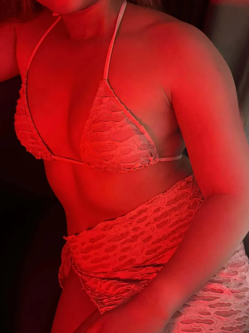 asian slut looking for a daddy with big cock