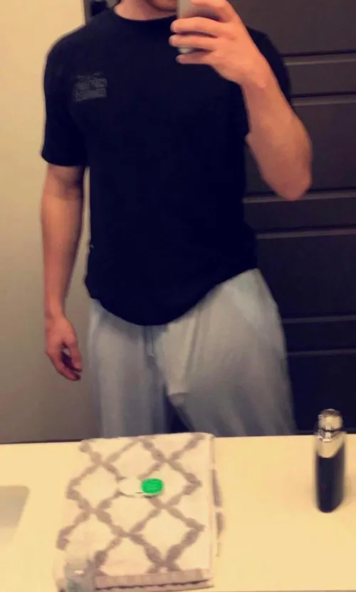 Austin : 31m… Feel free to reach out to see what’s hiding in these pants