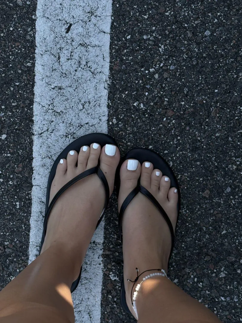 Ava lemme know if too wanna see more 