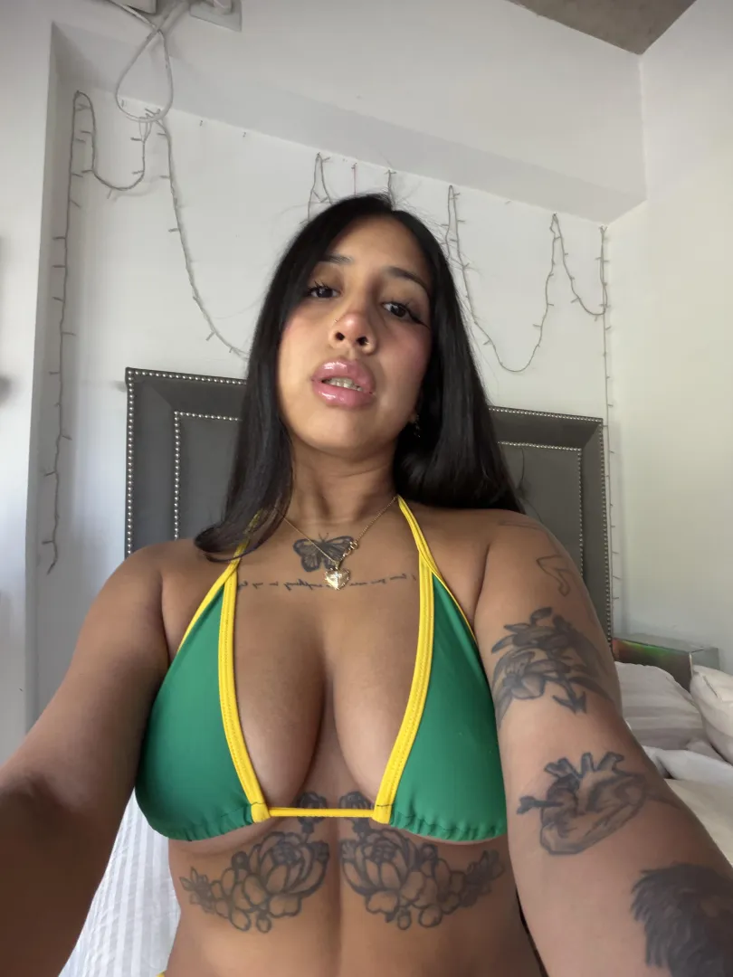 bad bitch face and body