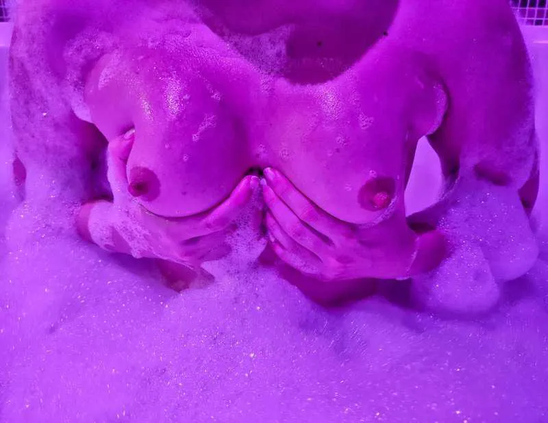 Bambi loves listening 2 files in the bath