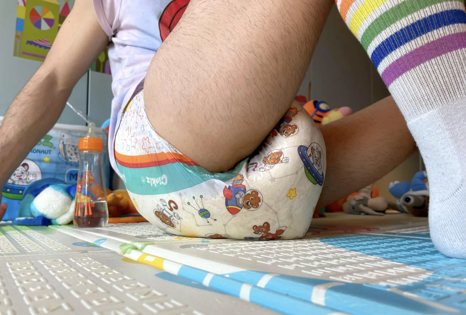 BE CAREFUL! The moment your partner sees you happily sitting in a poopy diaper they’ll never wanna have sex with you again 