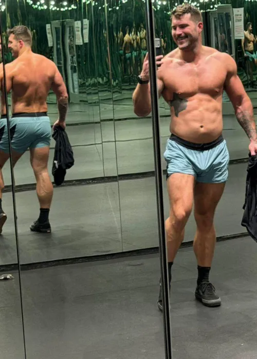 Be honest, which reflection distracted you