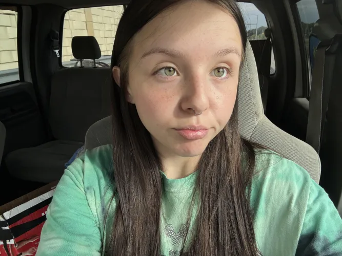 Be honest, would you jerk off to my nudes if i send you some