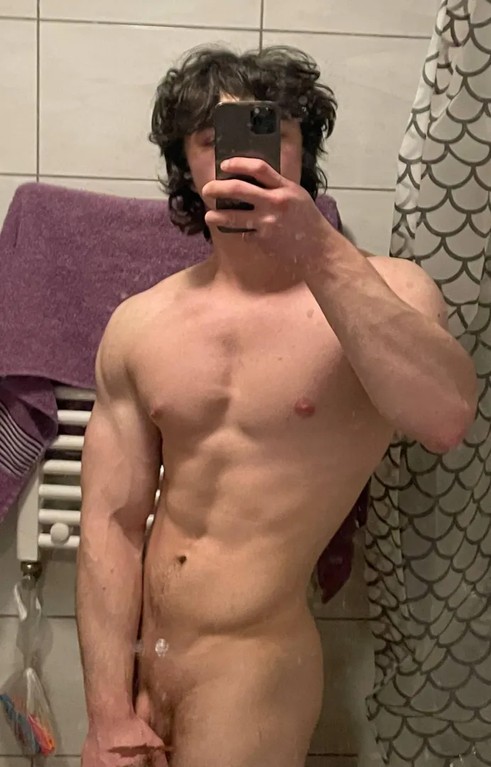 be honest… would you stare?