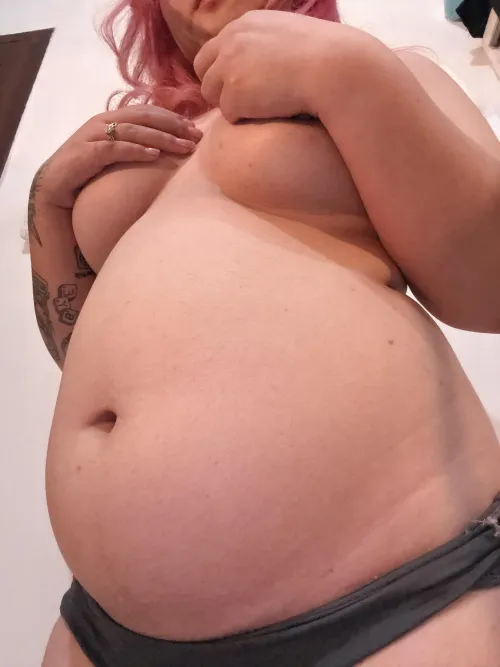 Belly inflation is art, therefore I’m an artist