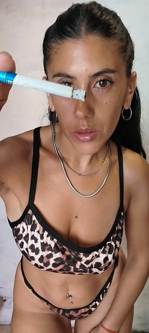 Bend down, ashtray... so my ash falls on you!