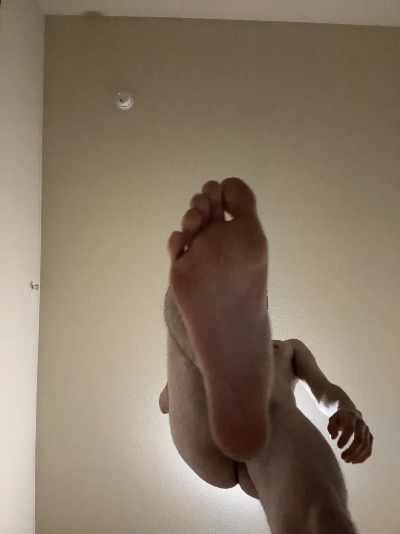 Bet you can’t resist these frat boy soles—come closer
