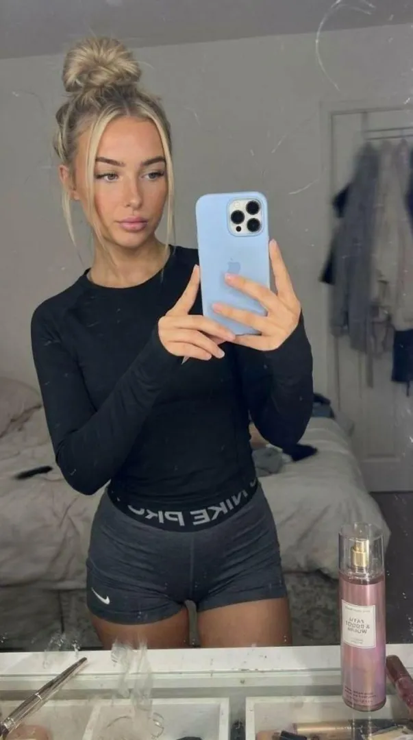 bet you’re already leaking to my fully covered gym set