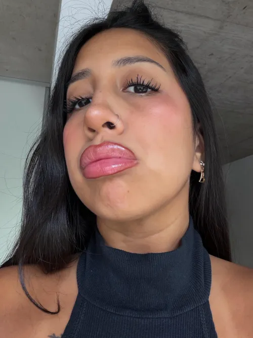 big lips ready to suck your cock