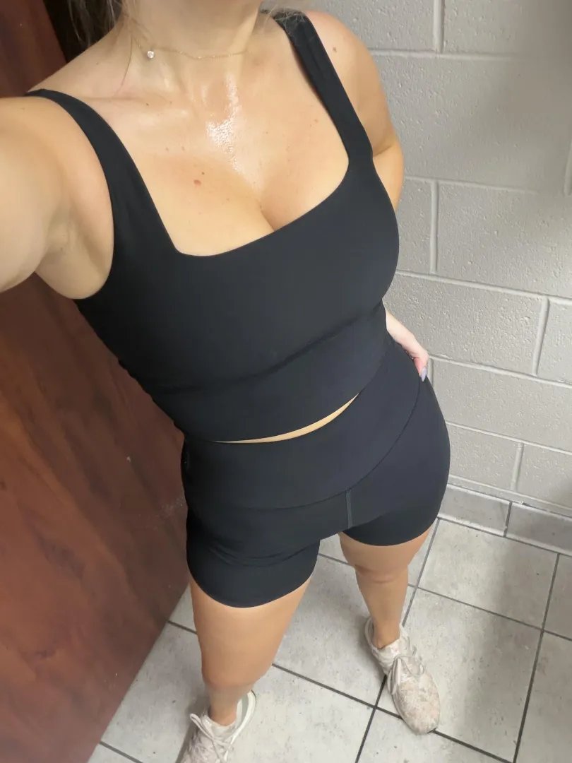 Black hides the sweat… is that a good or bad thing?