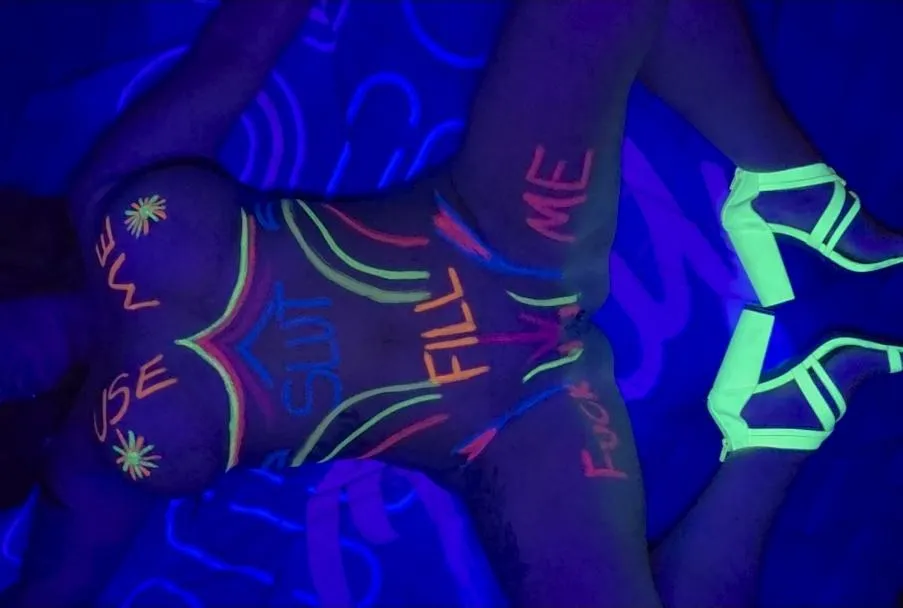 Blacklight special: Now accepting walk ins