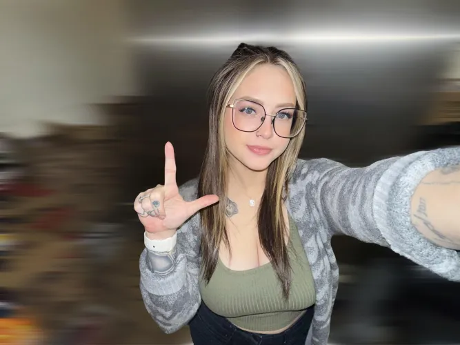 Blue eyes you can’t seem to say no to ‍♀️