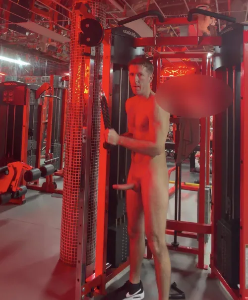 Boner in the gym!?!