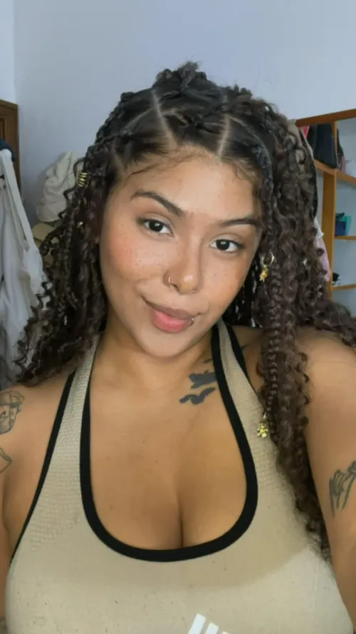 Boobs workout session..making sure my tiddys remain succulent.