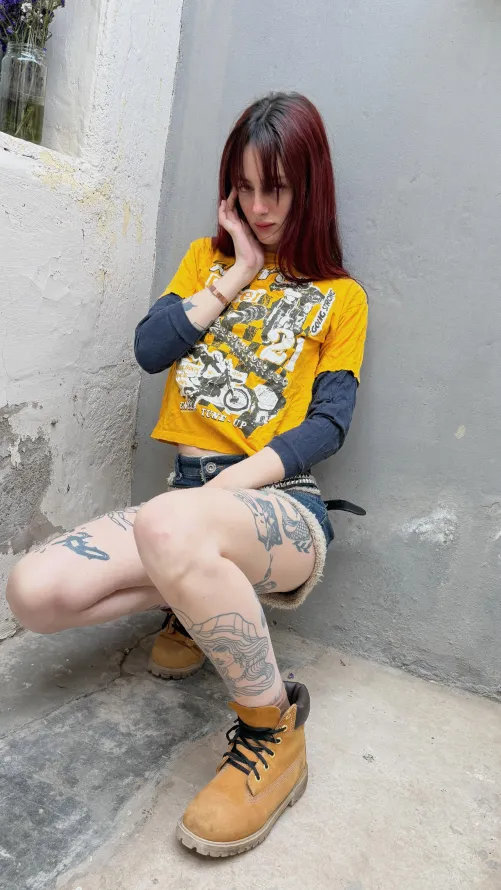 Bored and kinda down for fun, but can’t host msg T e l e g r m: .`lunasugarplum,.