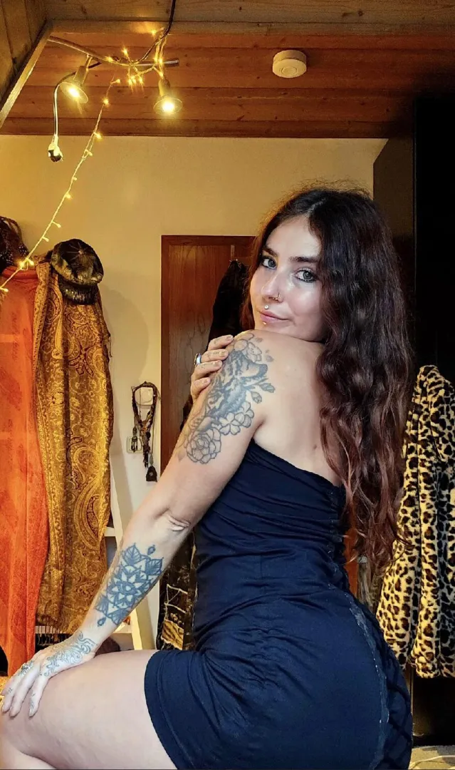 Bored and open to chatting