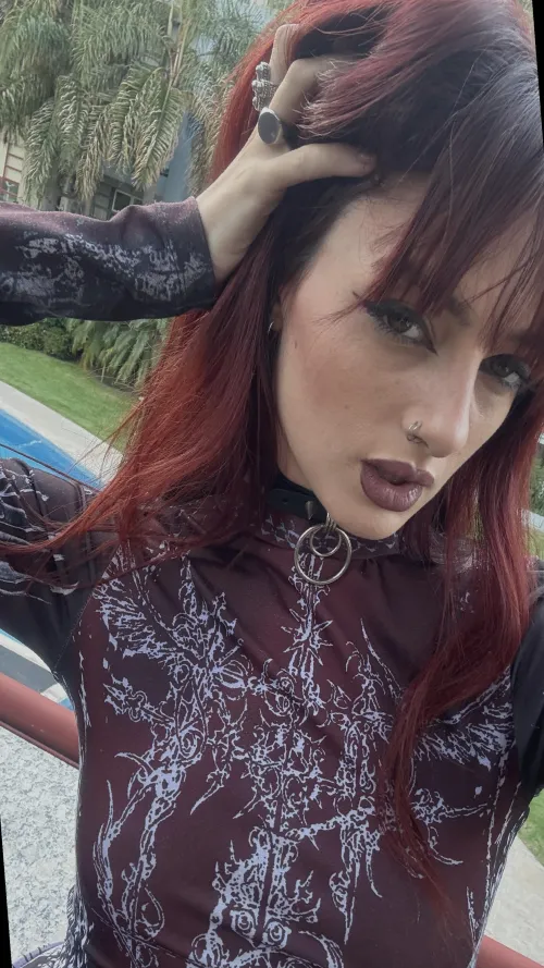 Bored + horny, need a host within city talk on lg:.Iunaromes'.