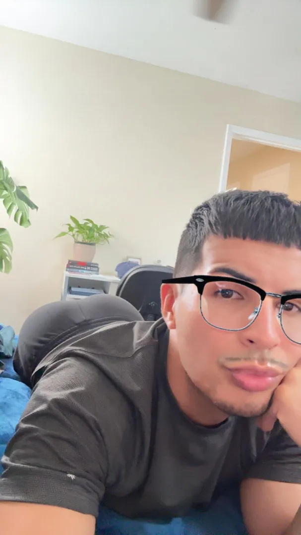 Bottom in fort worth wanting to suck hung and deepthroat! Lmk free all day today!