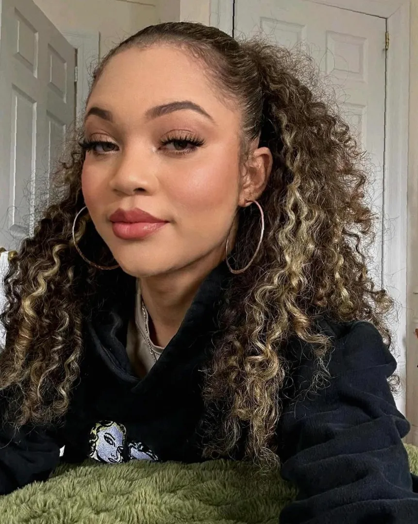 Bought this new outift and I love how i look [Return our 3P tools/apps]