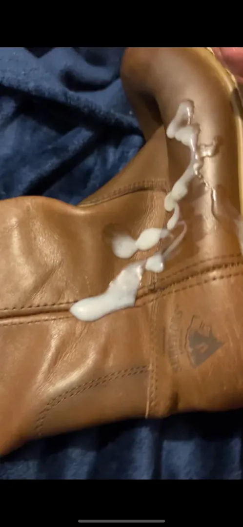 Busted hard again on my boots that started my fetish