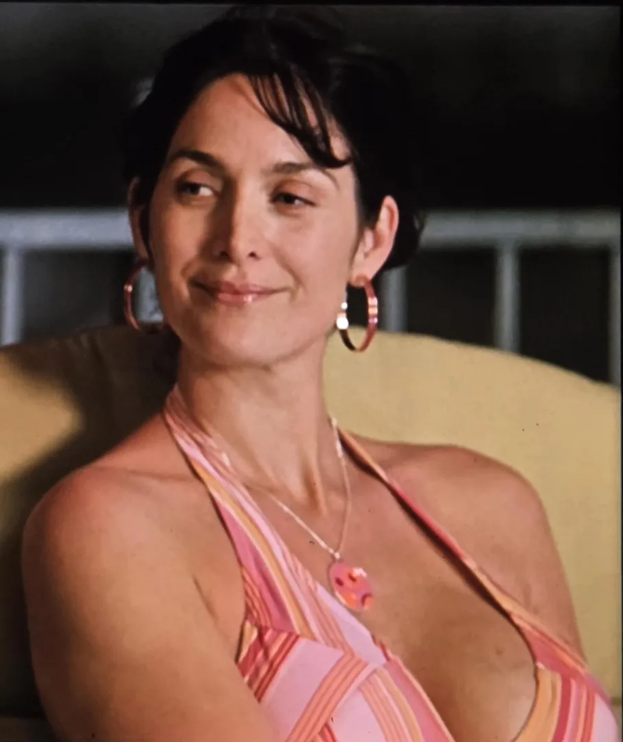 C. Anne Moss, 40