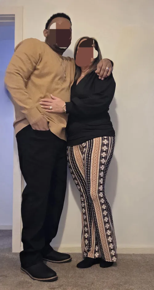 C4C The wife and I are looking for a cool laid back couple to have some fun with tonight 3/14 in Toledo. Keep reading..