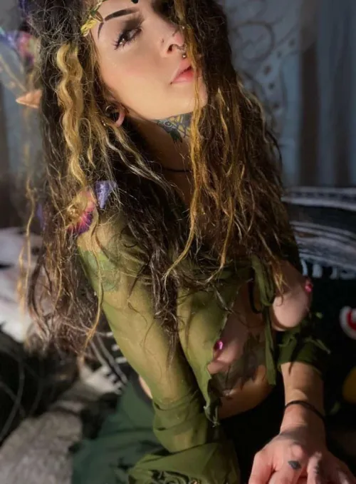 Can I be your elf-friend?