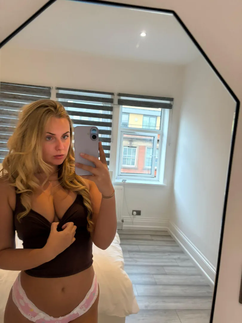 Can i make you happy with my tits