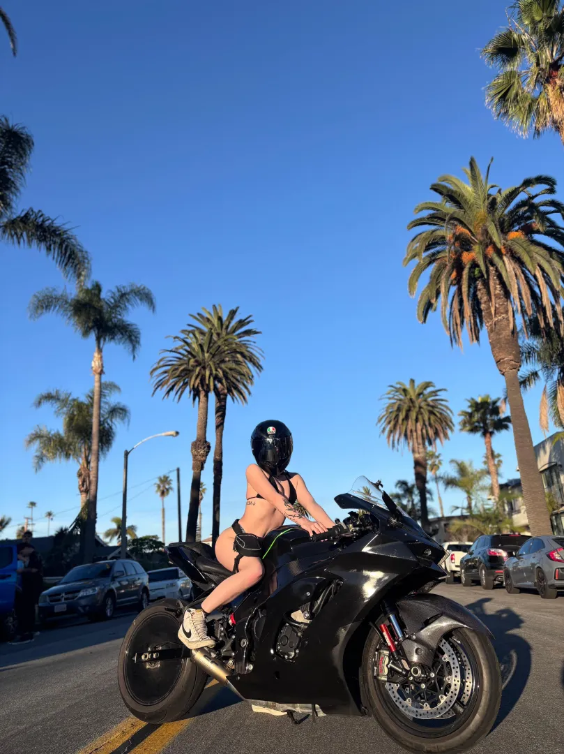 Can I ride you? // OF: sirenmoto