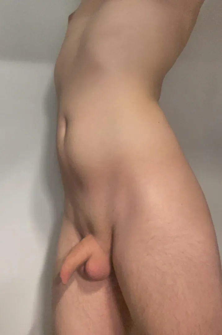 Can I use you as my gaming chair? (˶>⩊<˶)