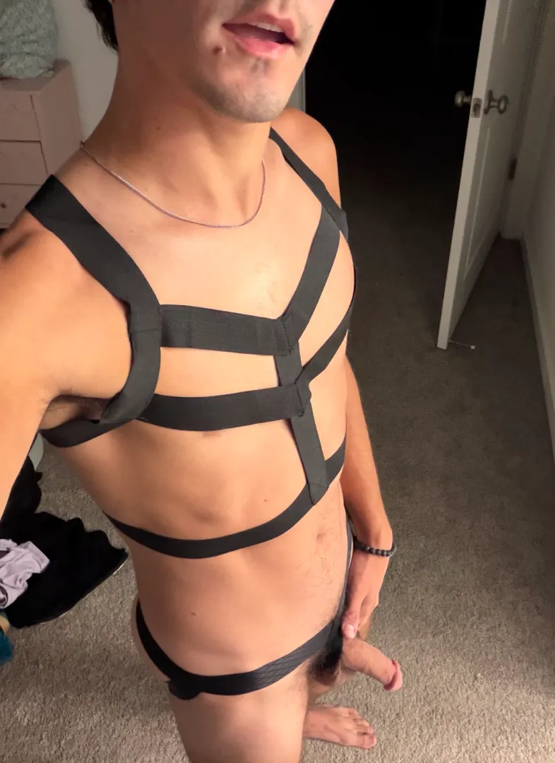 Can you guess the size of my friend?