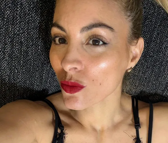 Can you handle just one look?