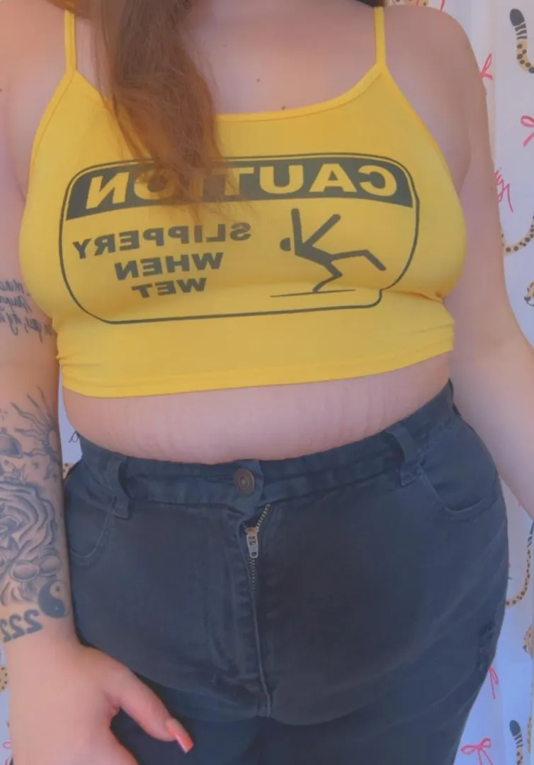 can you tell I’m not wearing panties?