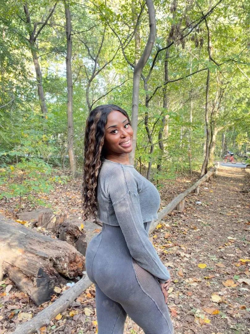 Can you wake me up with a good morning blowjob