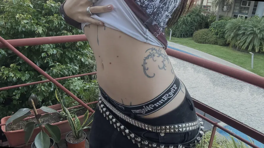 Can’t host but available for fun tonight/tmrw dm on lnsta: ,.Iunaromes`.