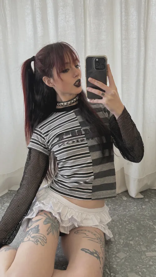 Can’t host but down for fwb vibes if you’re nearby hit lntsag instead: .Iunabowtie'.