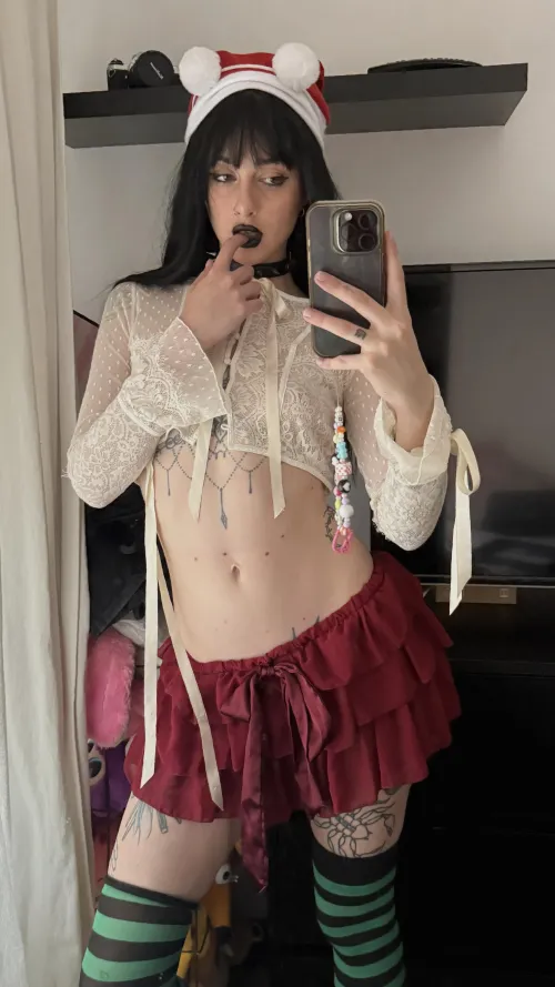 Can’t travel across the city, keep it local send on lg: ,.lunarumes.'