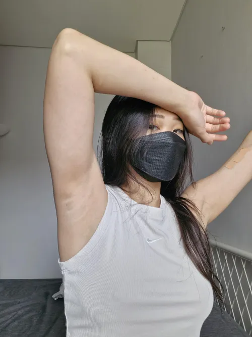 Casual sporty top today