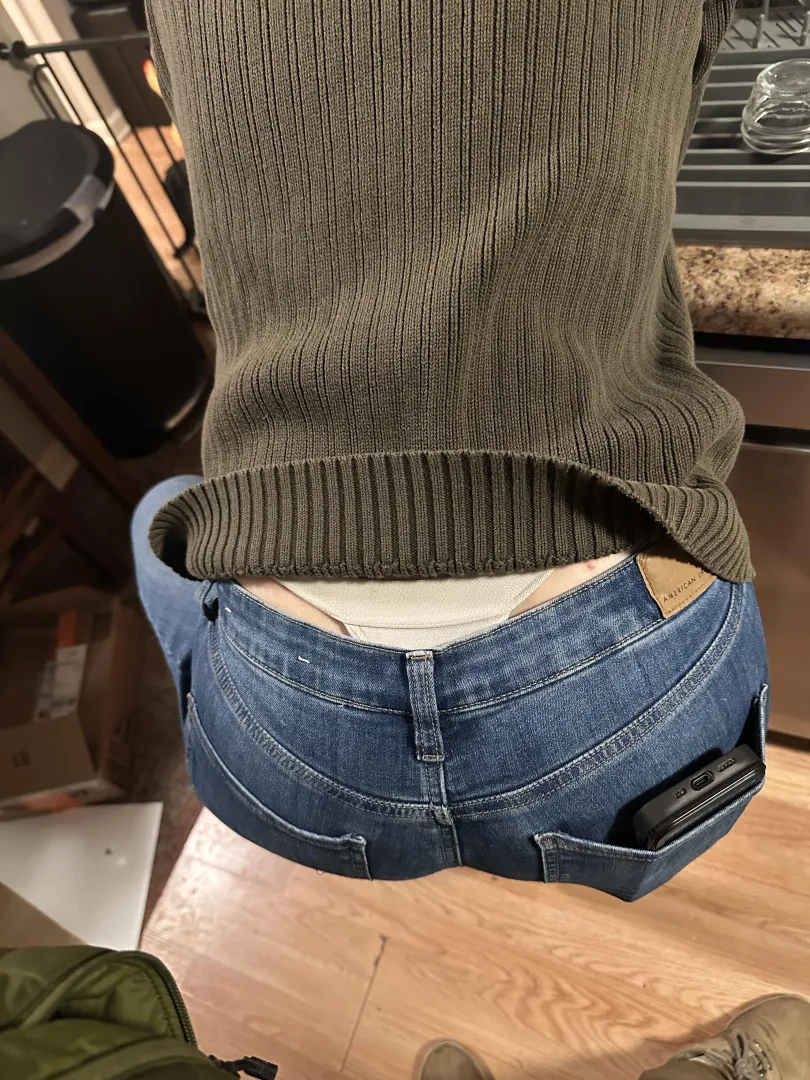 Caught a little peek in the kitchen!