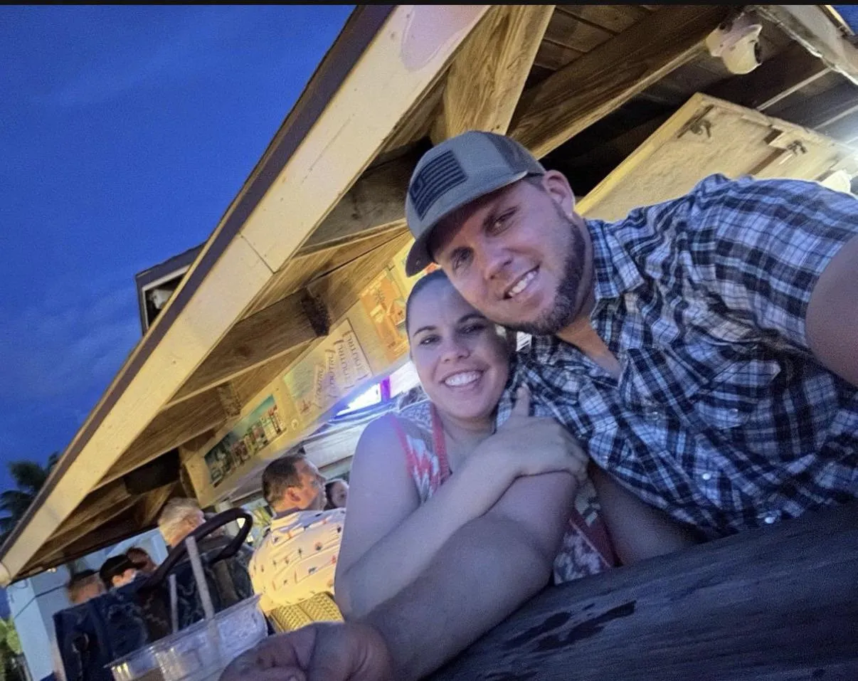 Central Florida couple going the night of the 28th. Would love to meet another fun couple or singles.