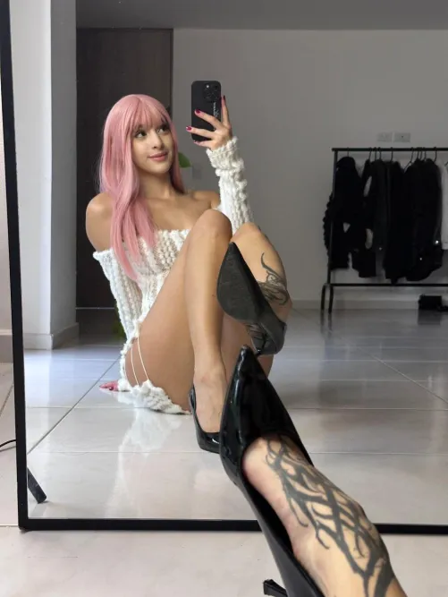 chilling in front of my mirror like this