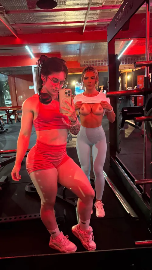 choose ur gym slut