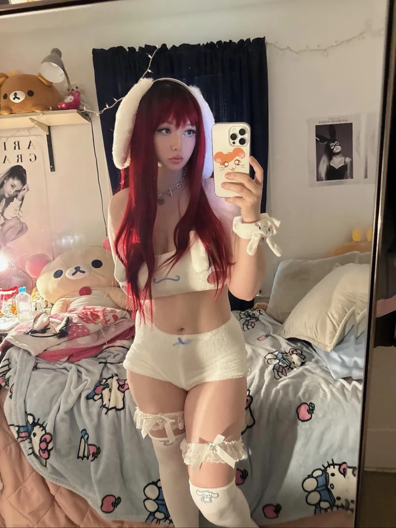 Cinnamoroll (Hello Kitty) by Julie