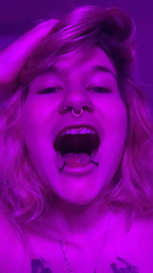 Climb into my mouth tiny