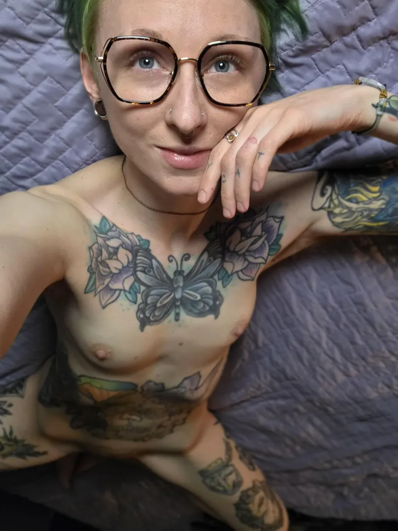 Cmon bro, cum on my face already. If you ask nicely I'll swallow