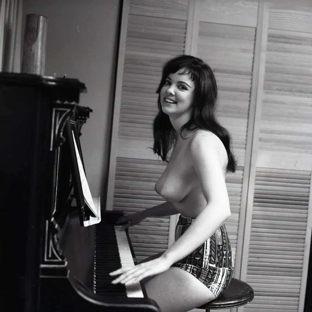 Colette Berne at the piano ('60s)