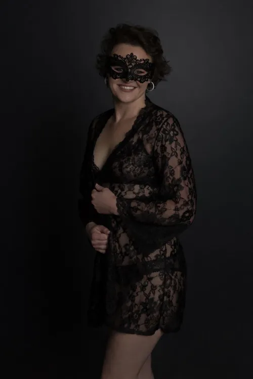 Come closer… I don’t bite. Much.