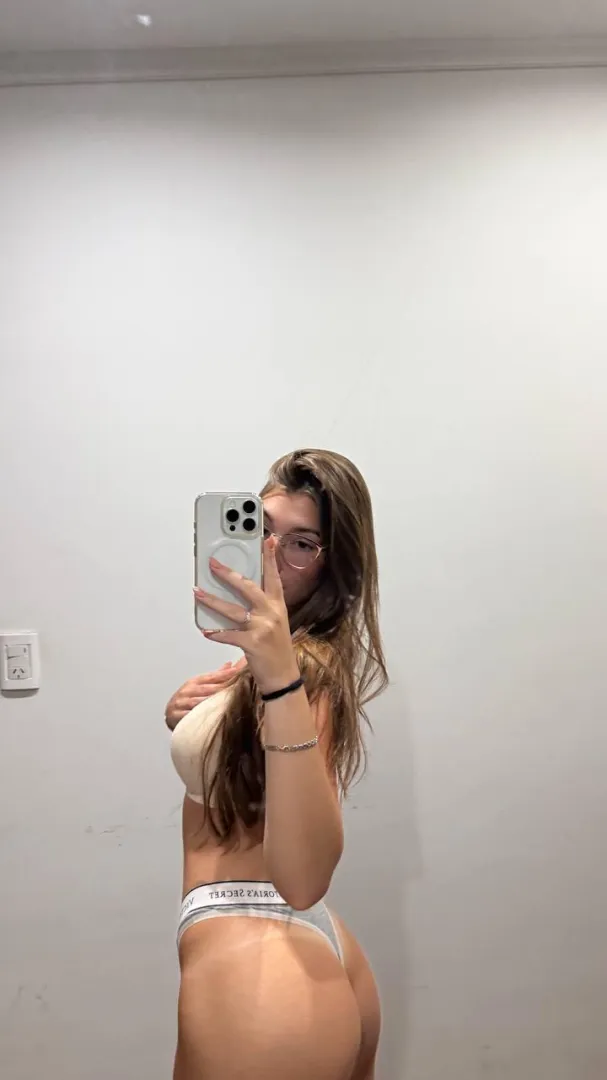 Come eat my juicy ass ! 18F